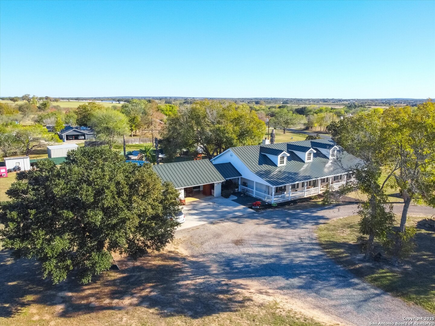 main property photo 16