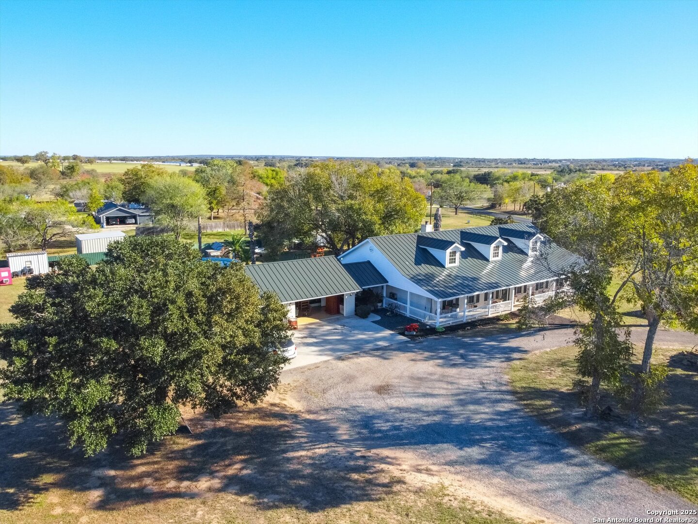 main property photo 7