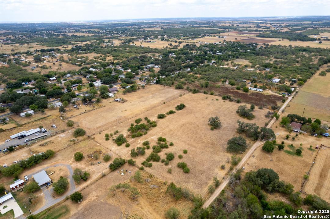 main property photo 35