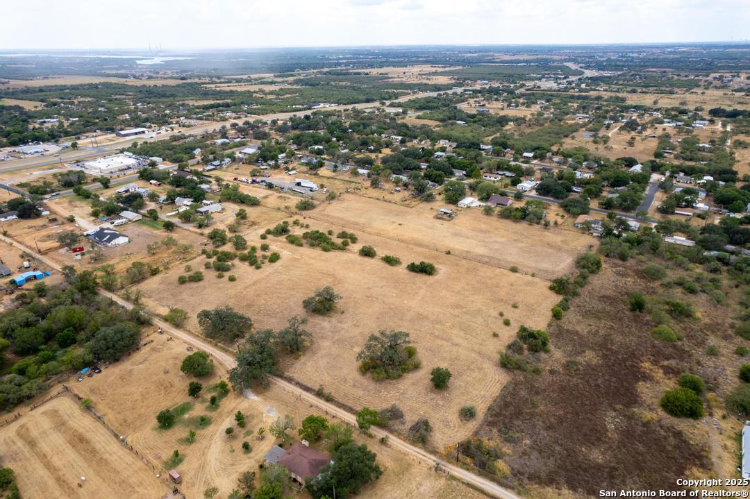 main property photo 37