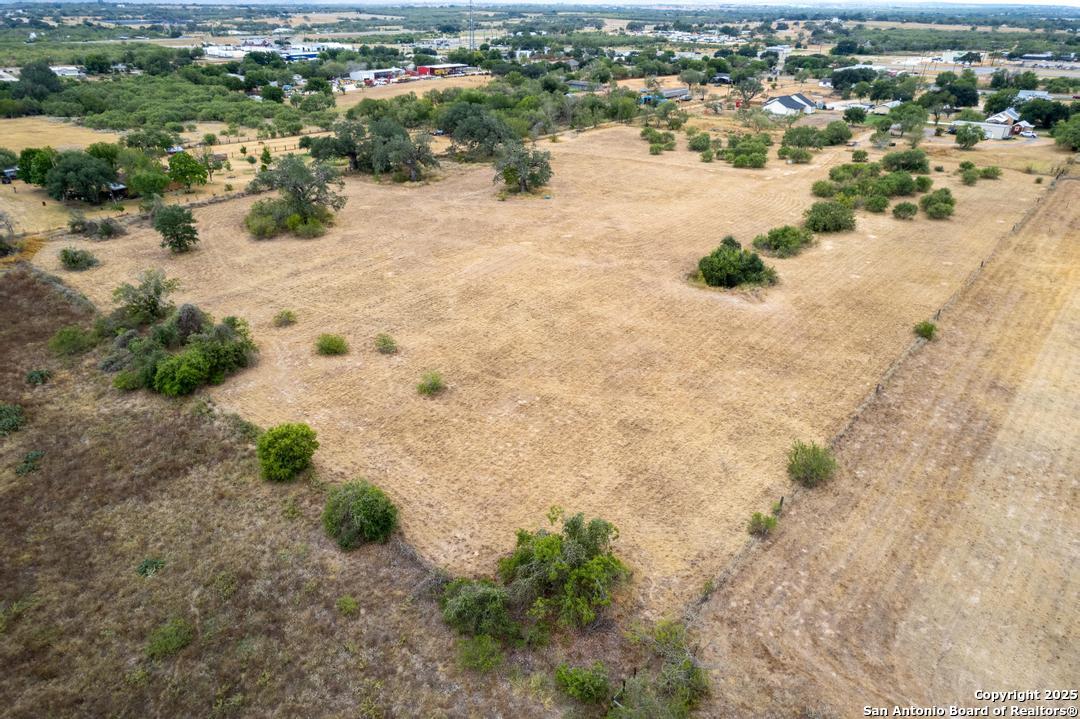 main property photo 41