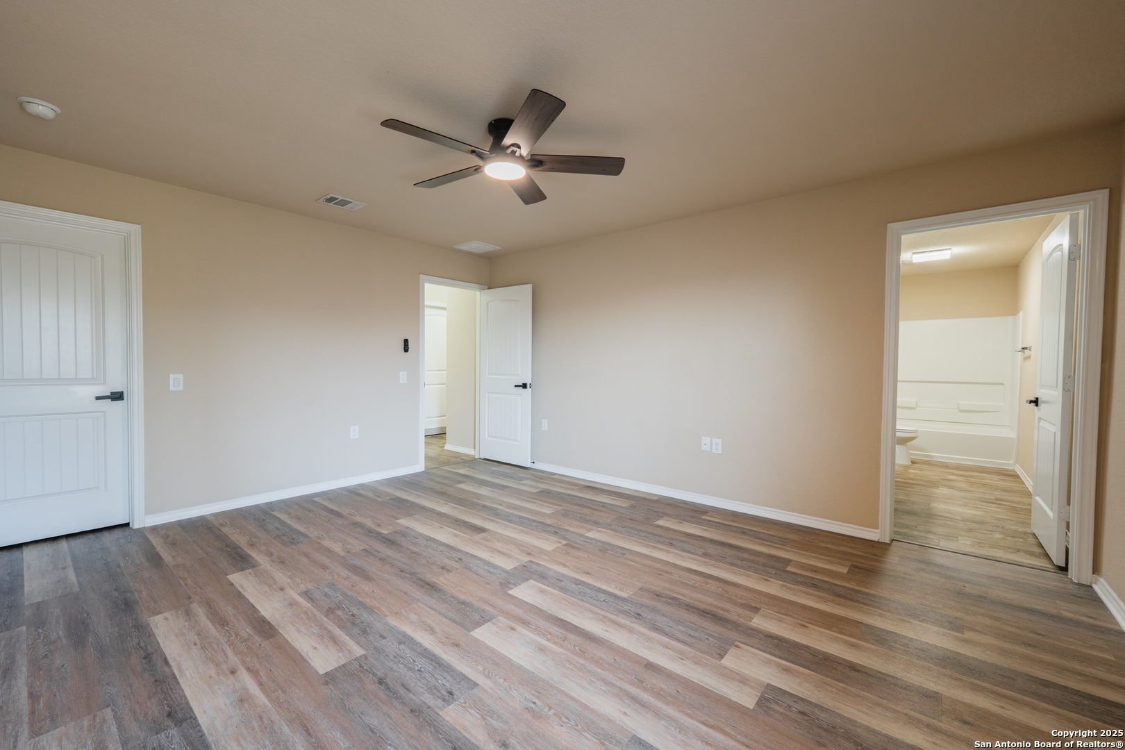 property viewer photo 14