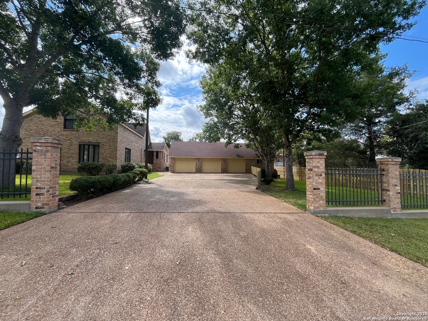 main property photo 21