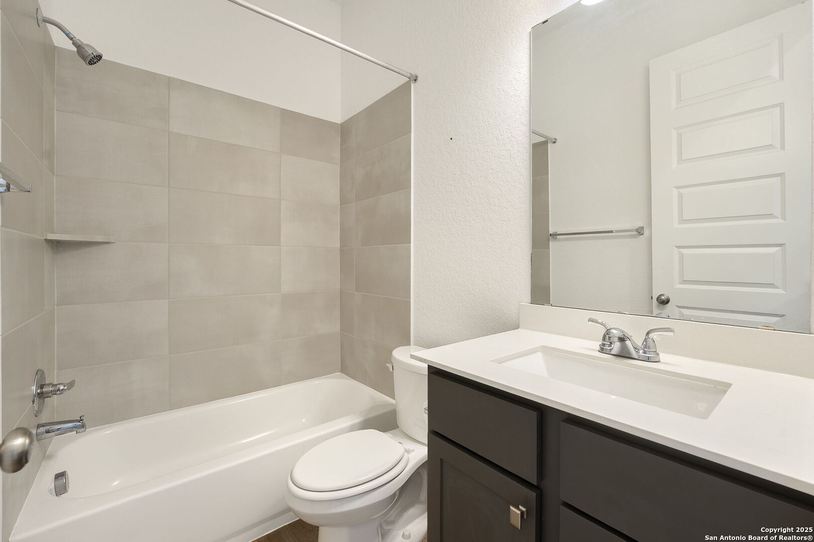 property viewer photo 27