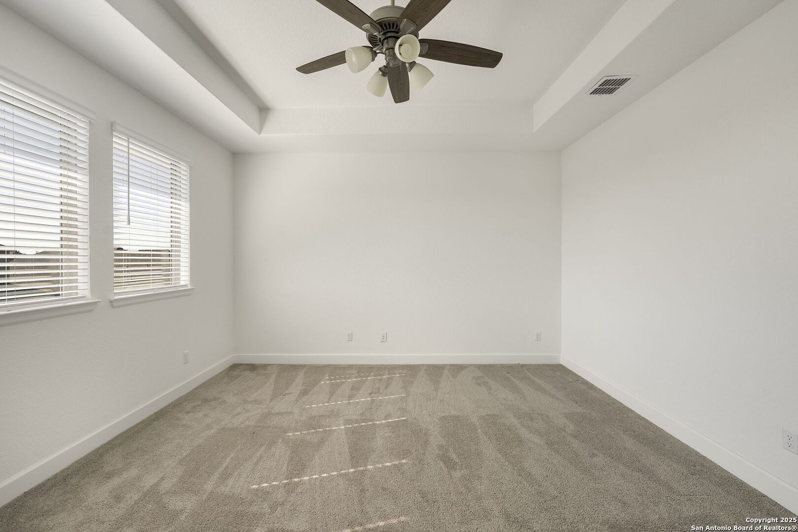 property viewer photo 29