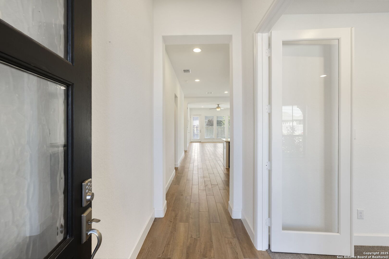 property viewer photo 3