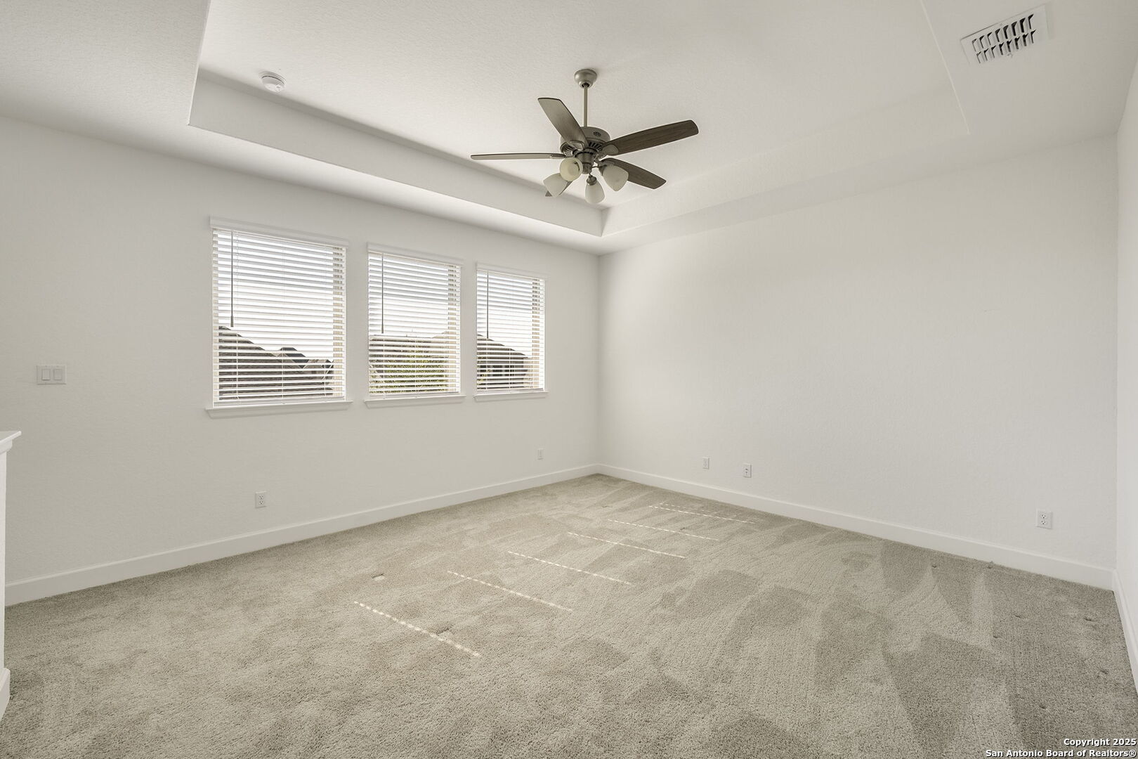 property viewer photo 31