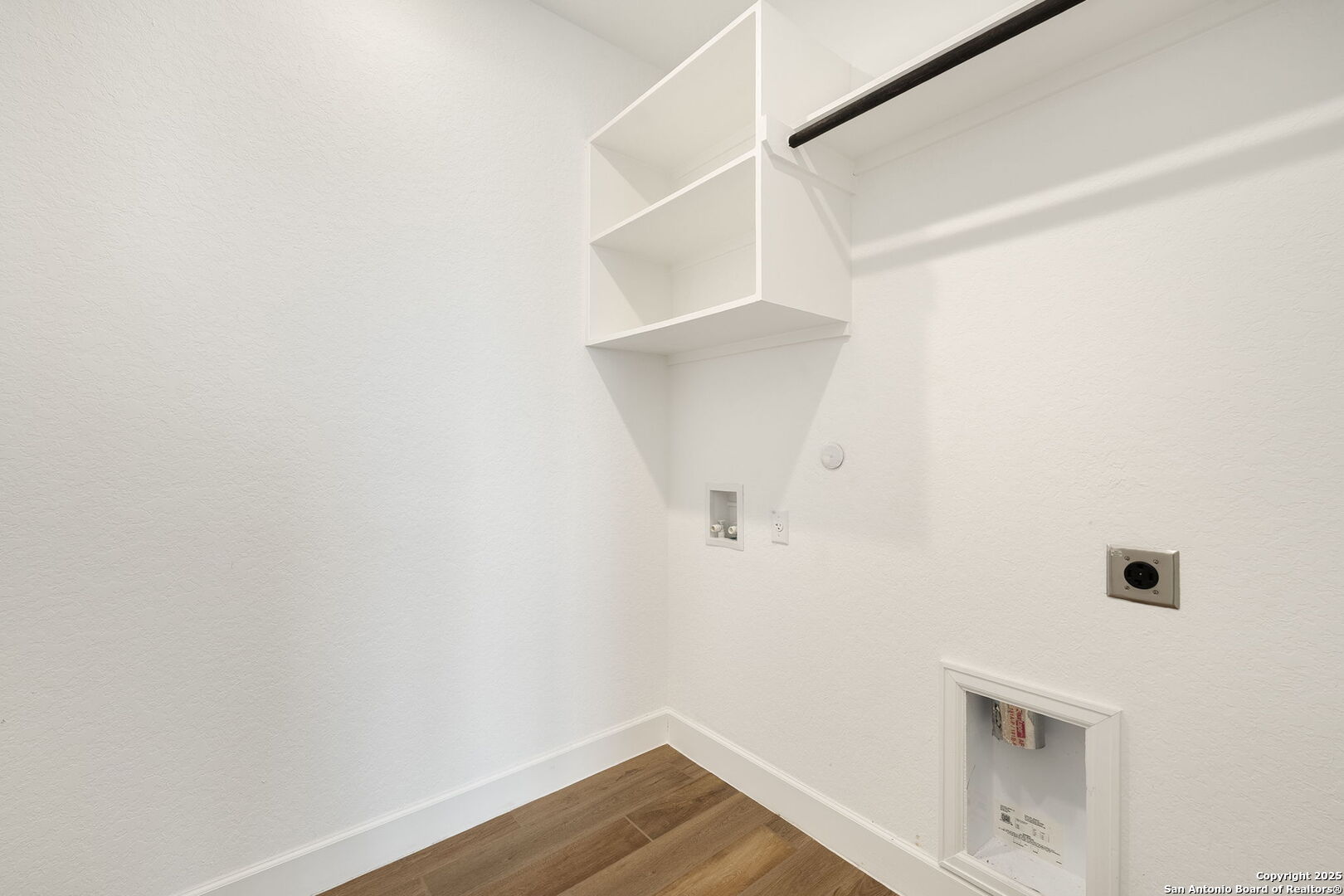property viewer photo 39