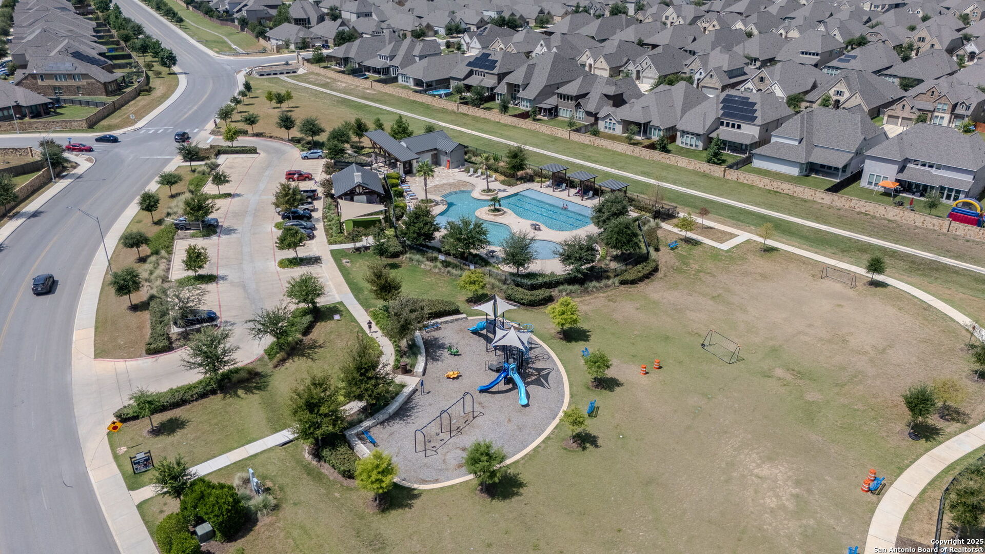 property viewer photo 47