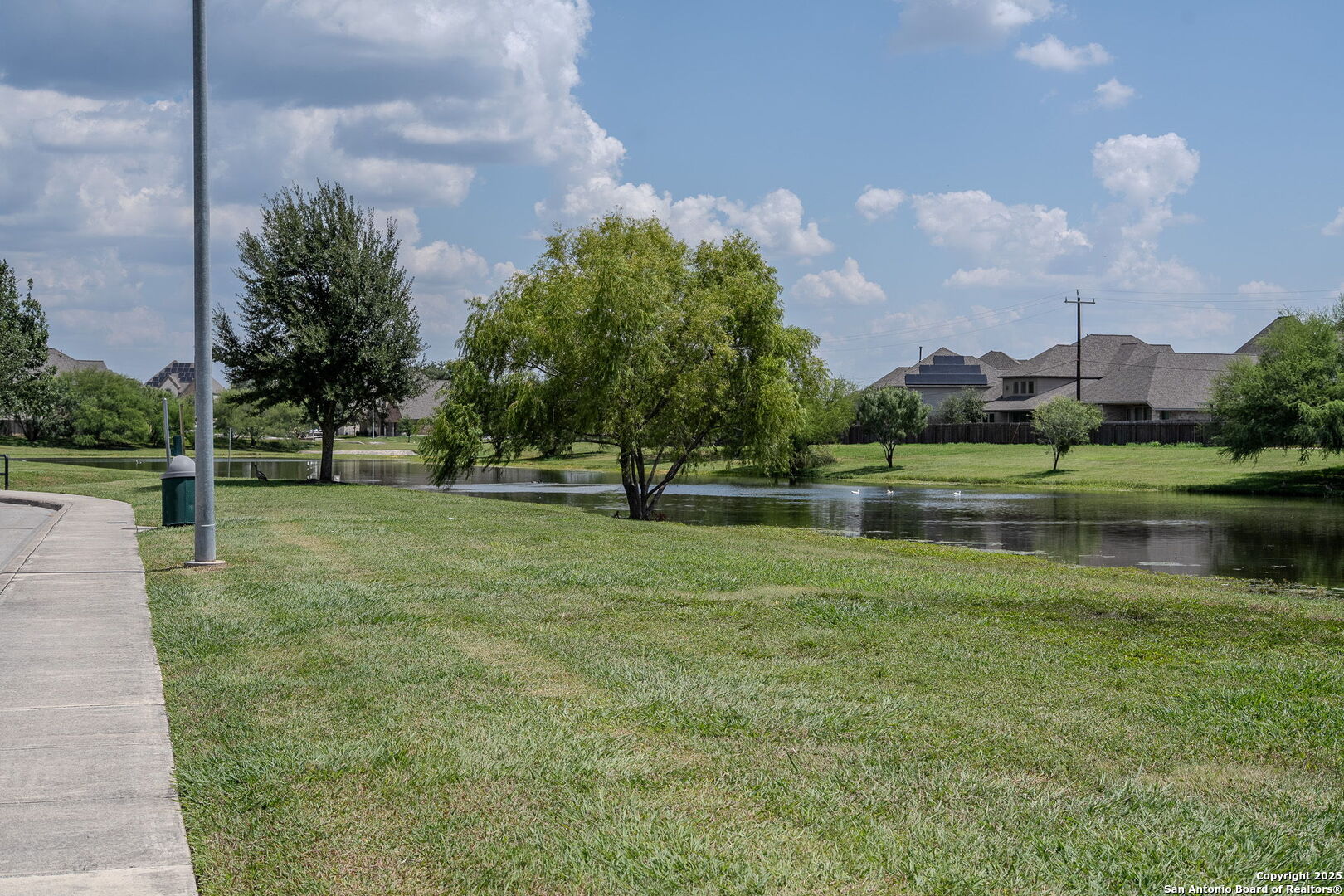 property viewer photo 52