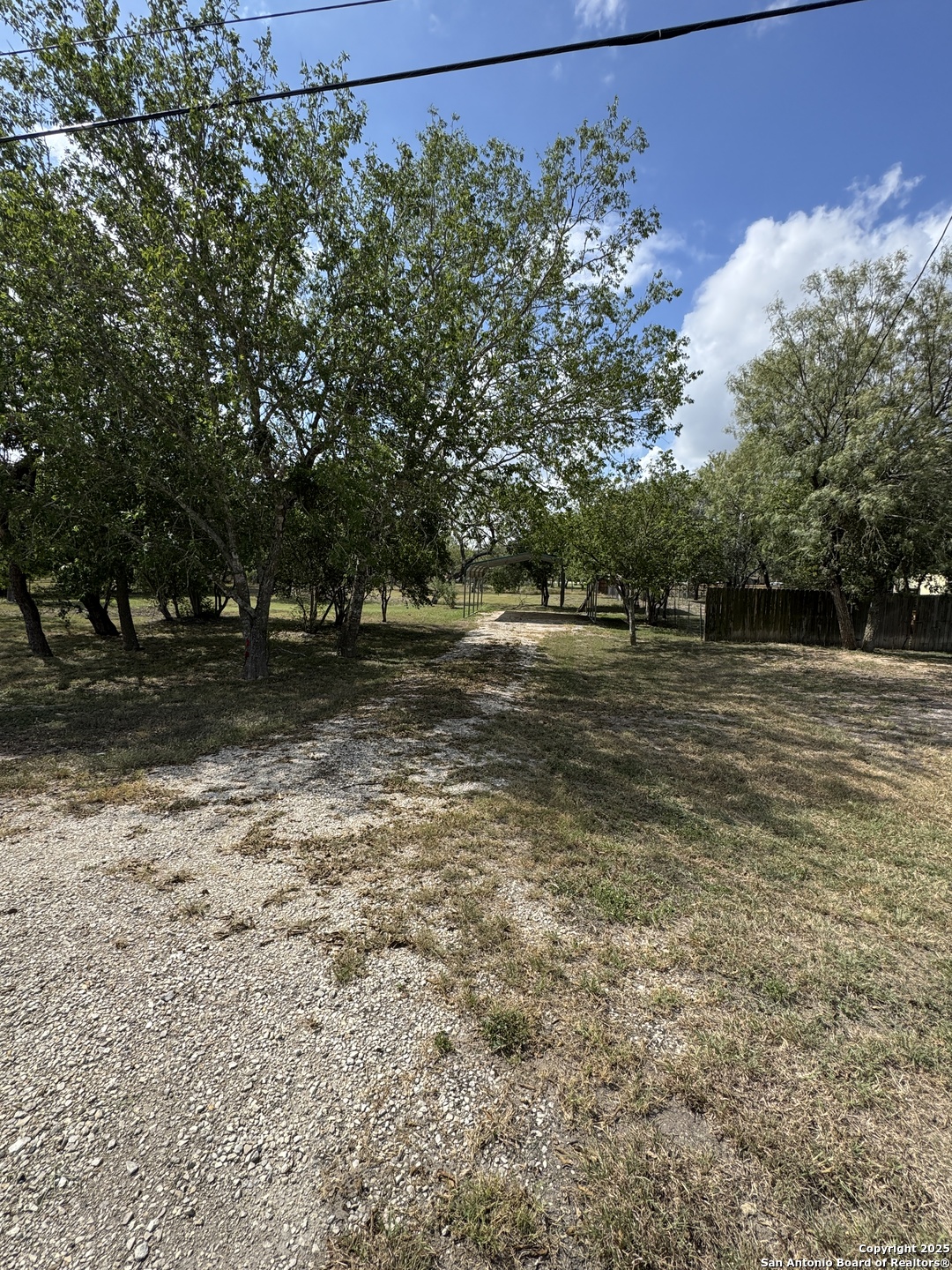 property viewer photo 5