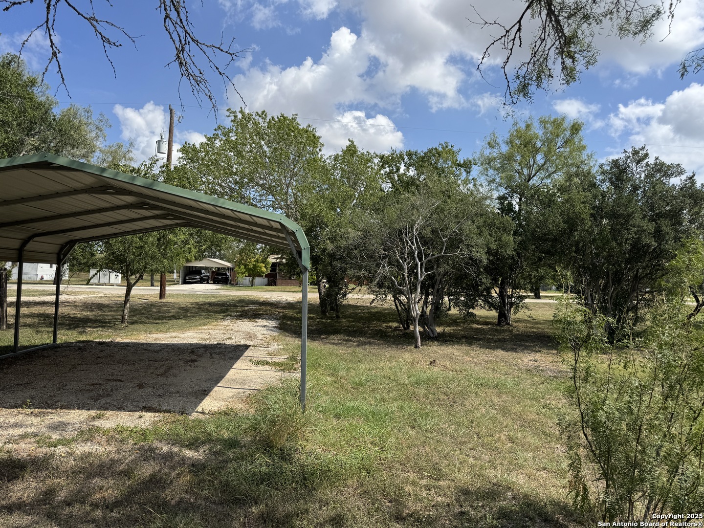 property viewer photo 9