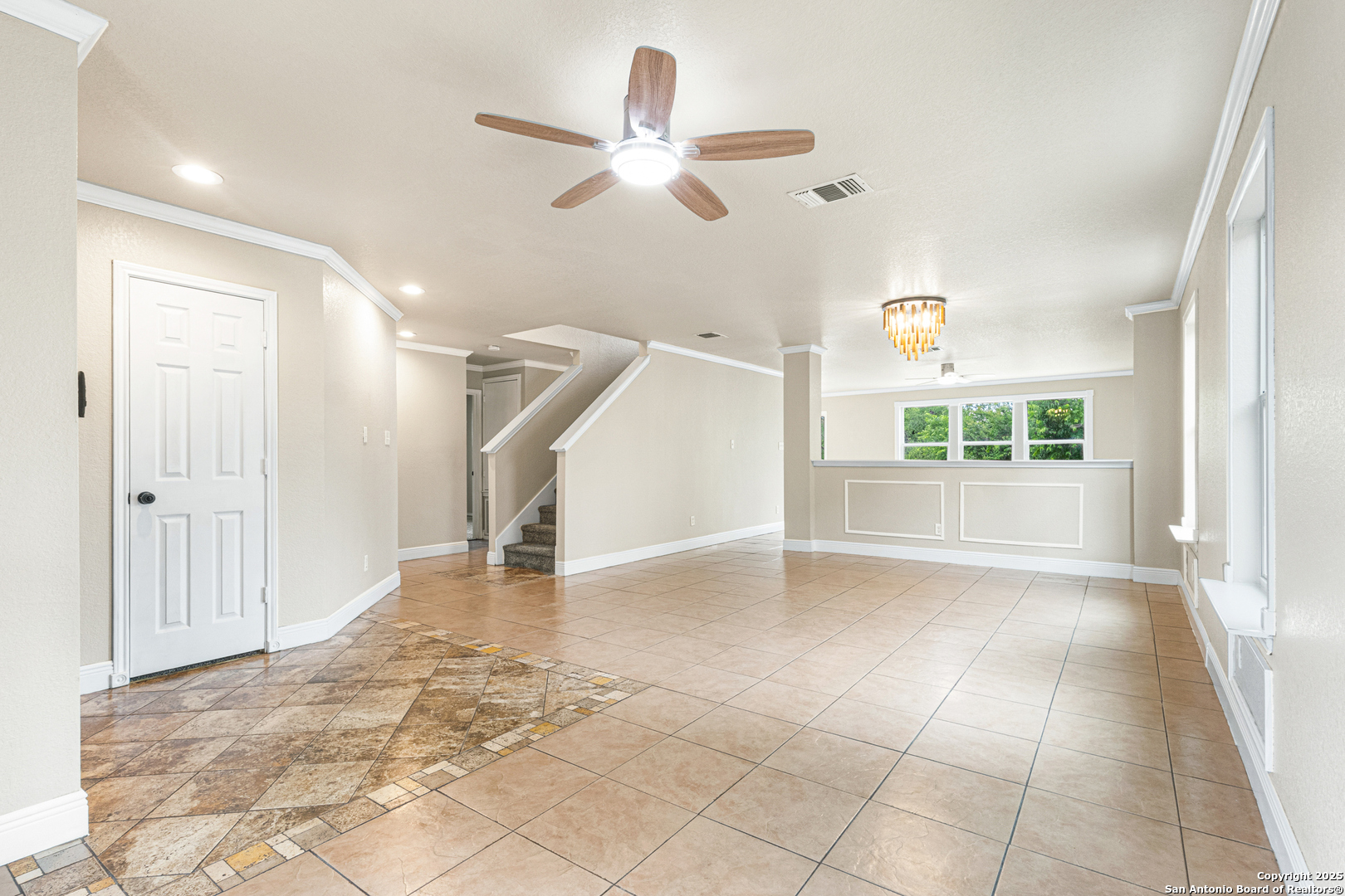 property viewer photo 10