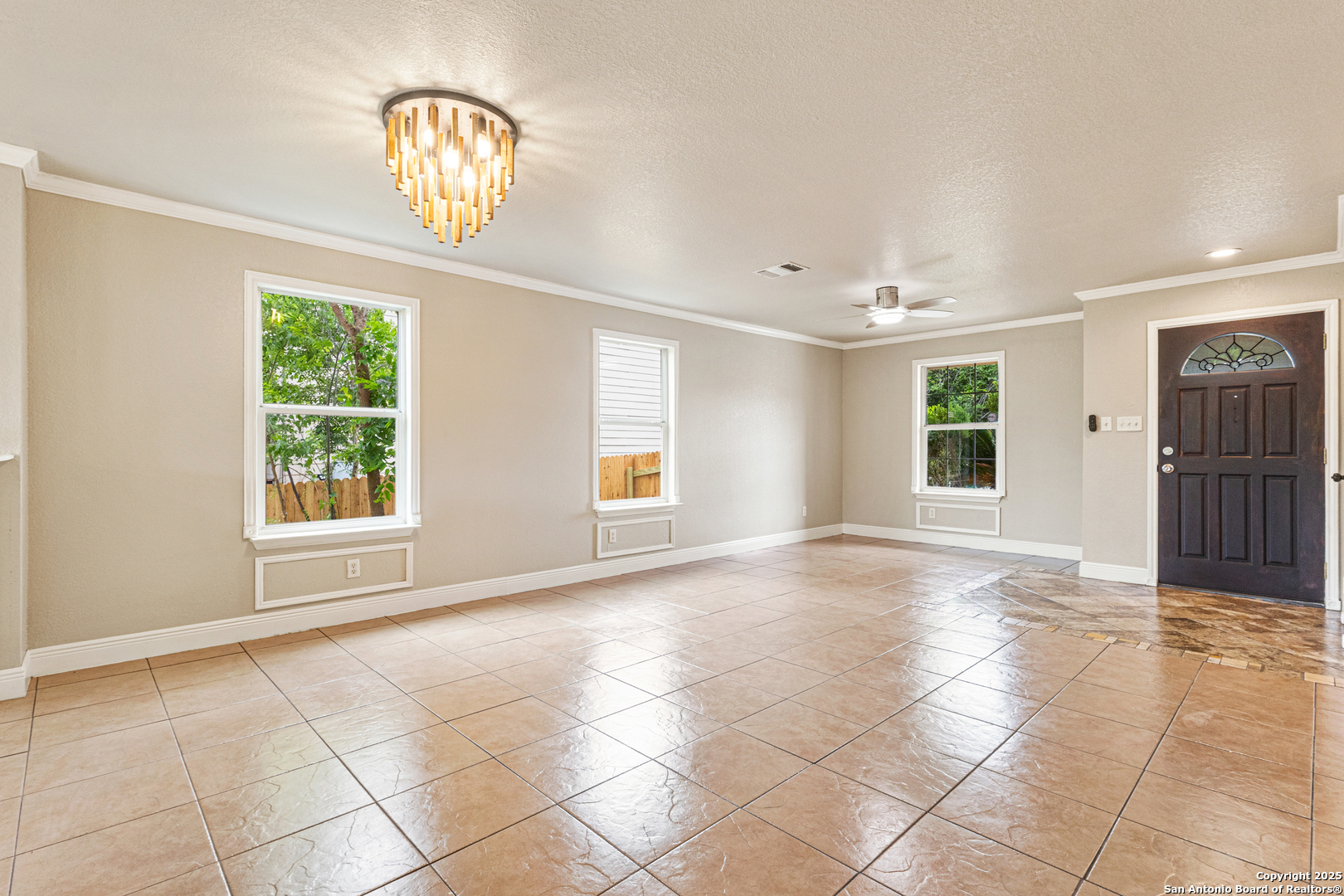 property viewer photo 2