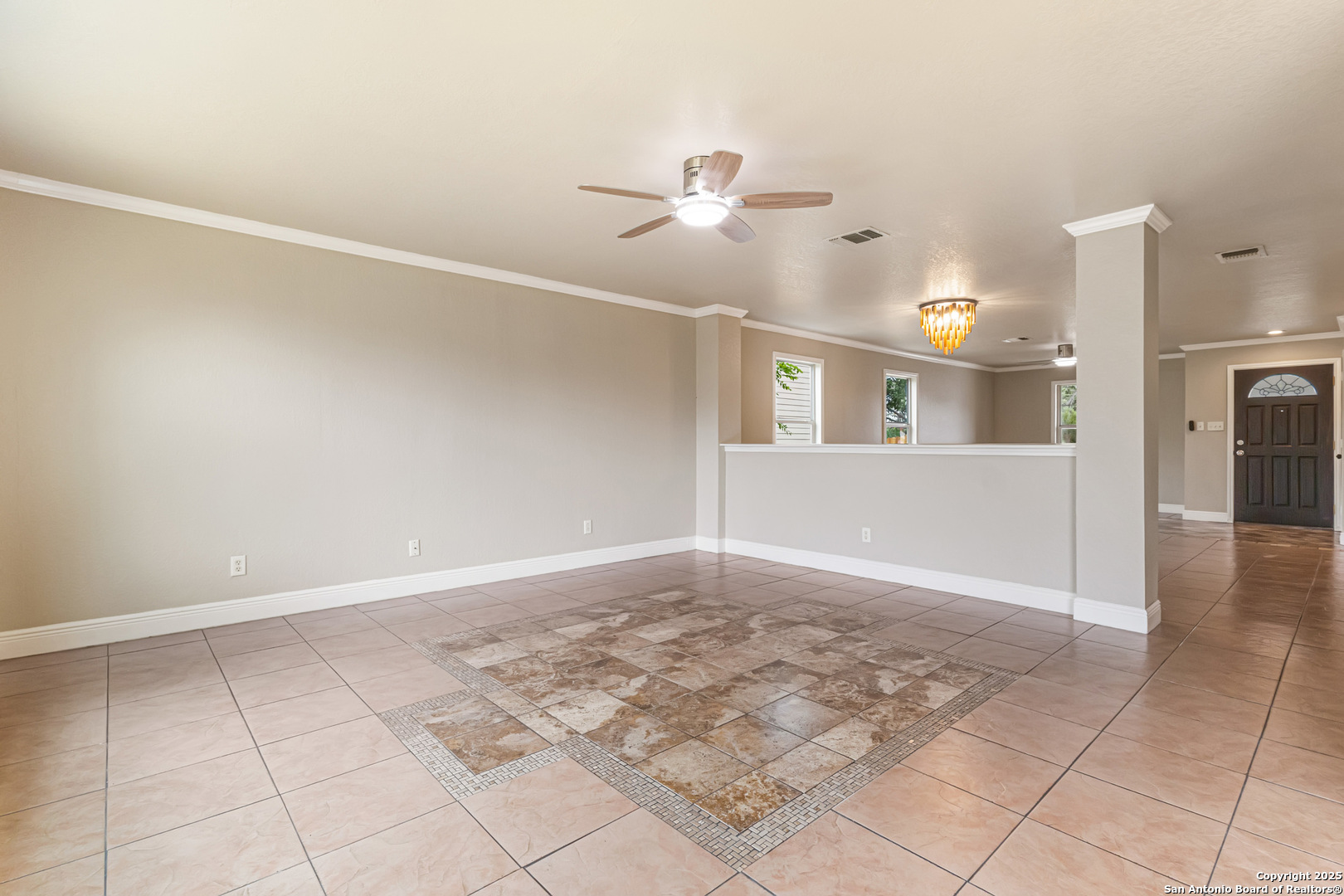 property viewer photo 3
