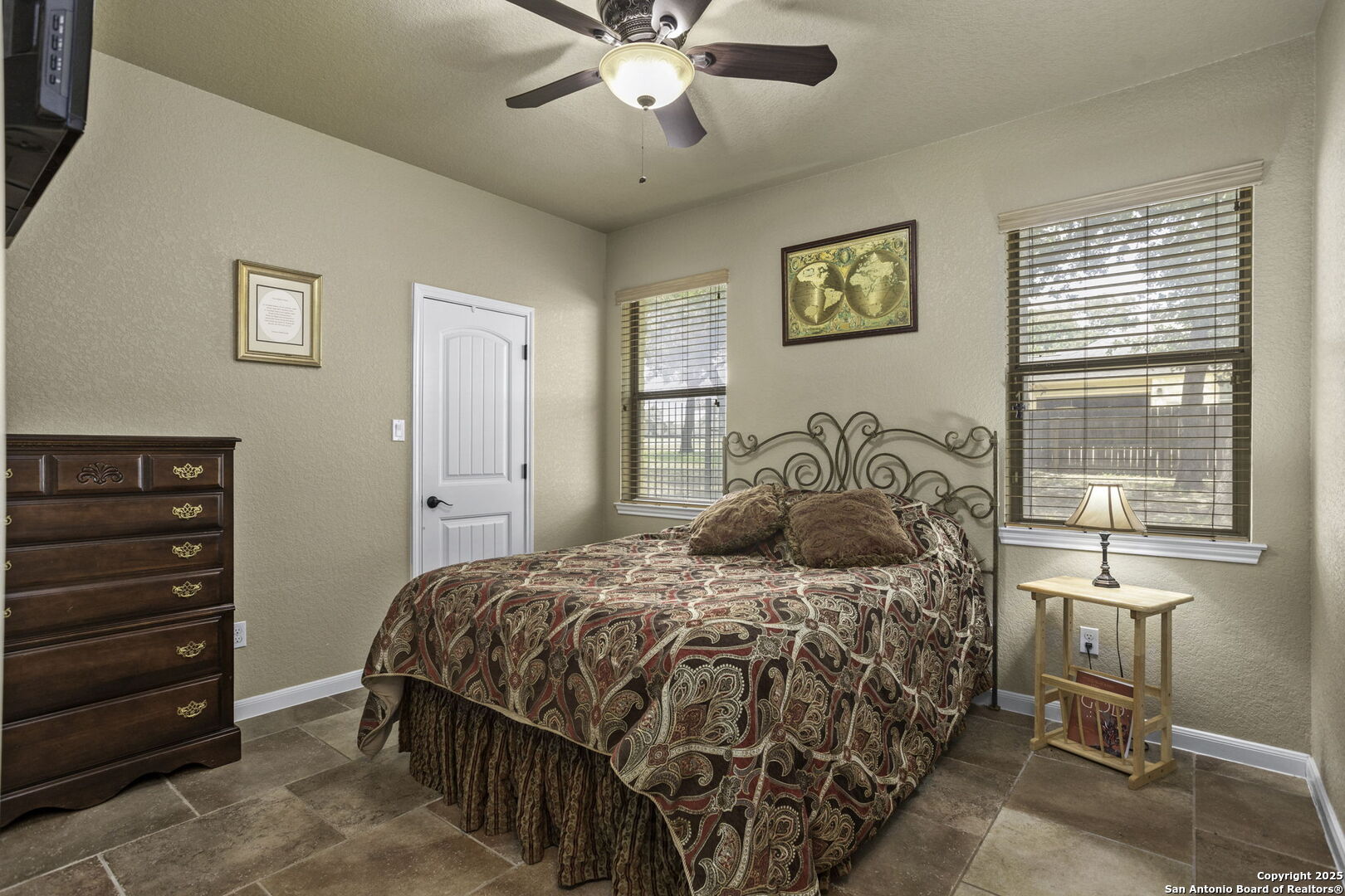 main property photo 27