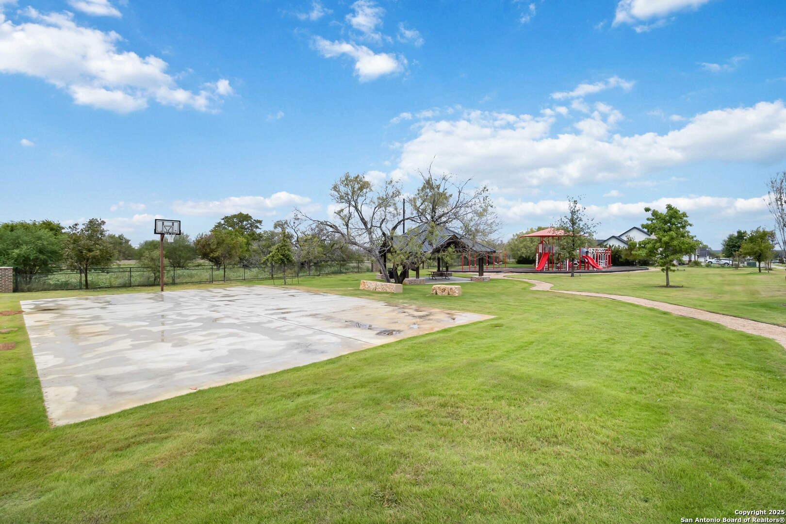 main property photo 44