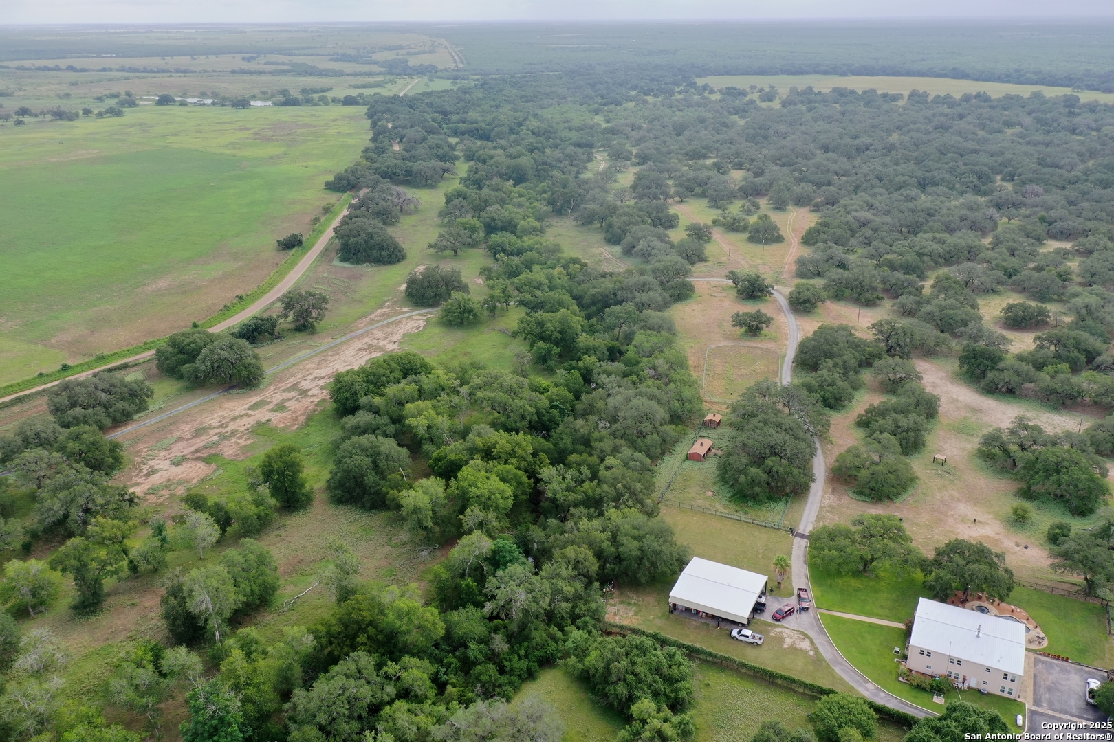 main property photo 9