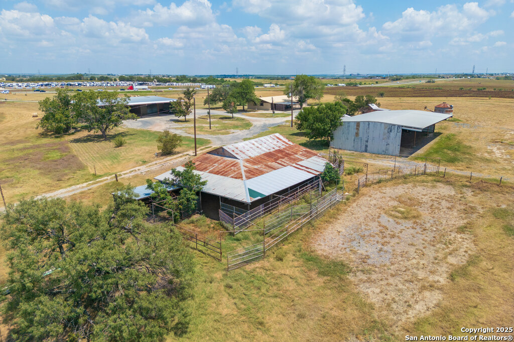 main property photo 9