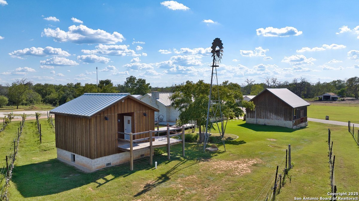 main property photo 14