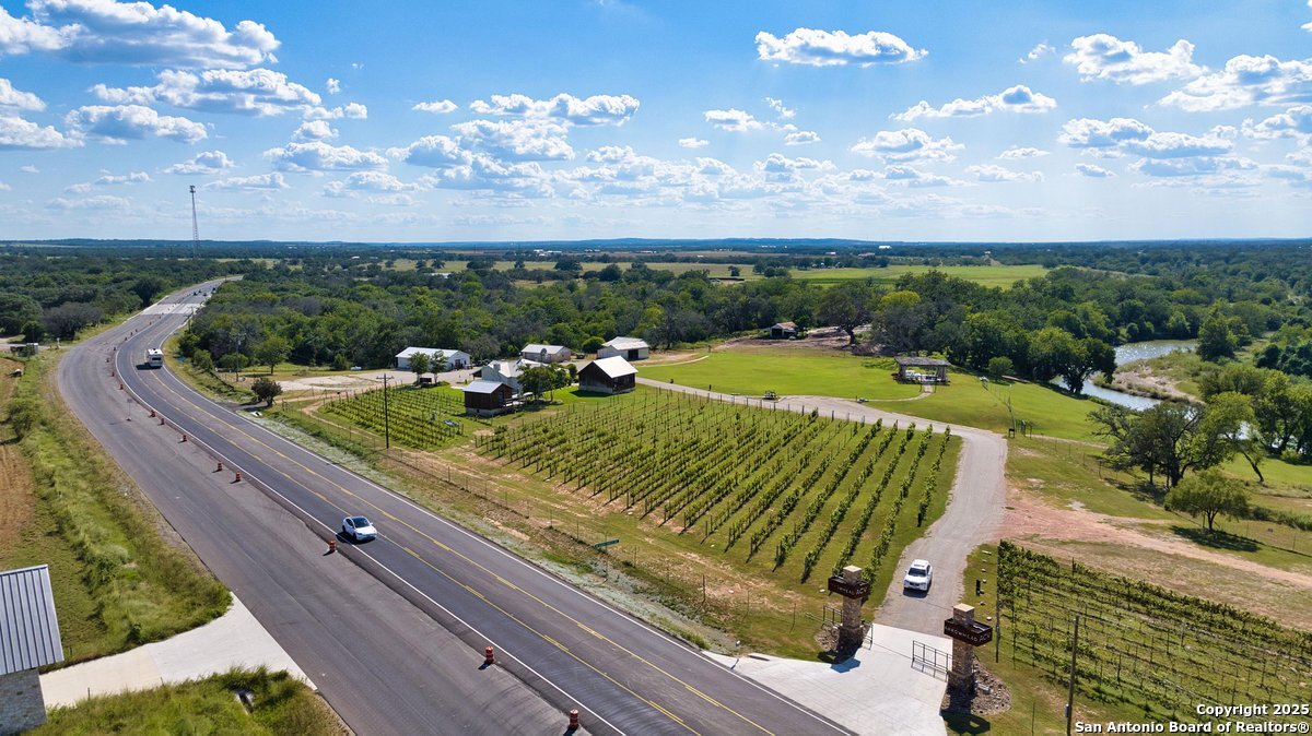 main property photo 16