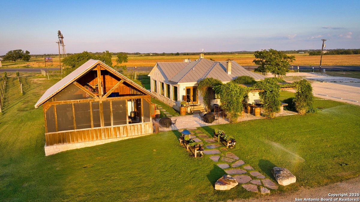 main property photo 19