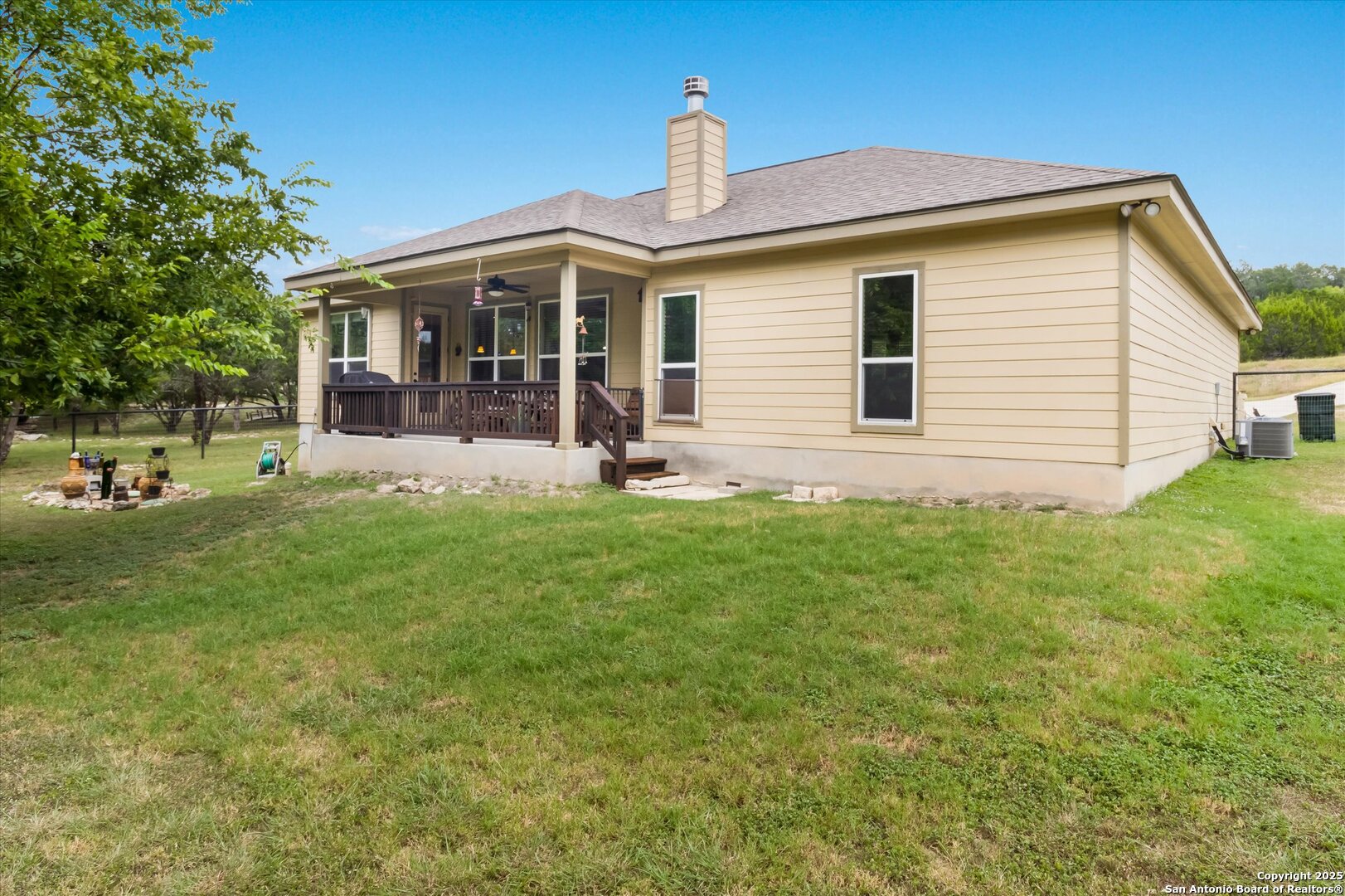 main property photo 15