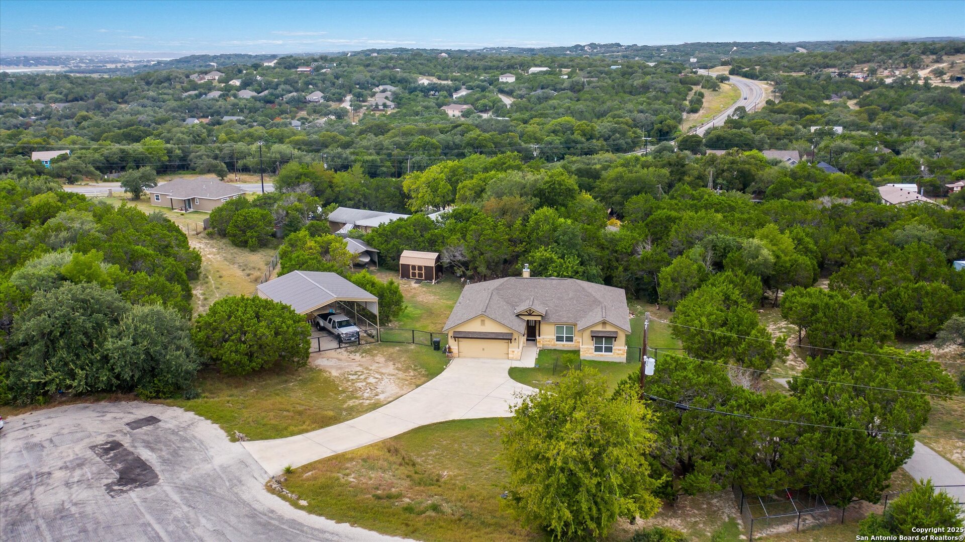 main property photo 17