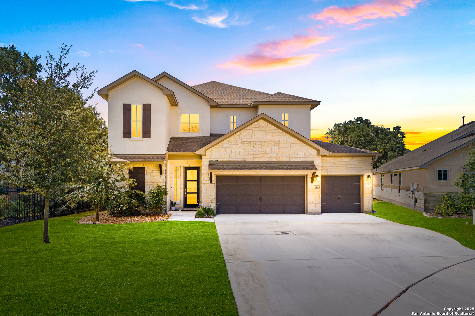 main property photo 0