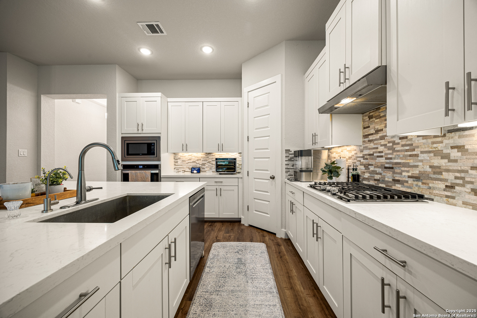 property viewer photo 11