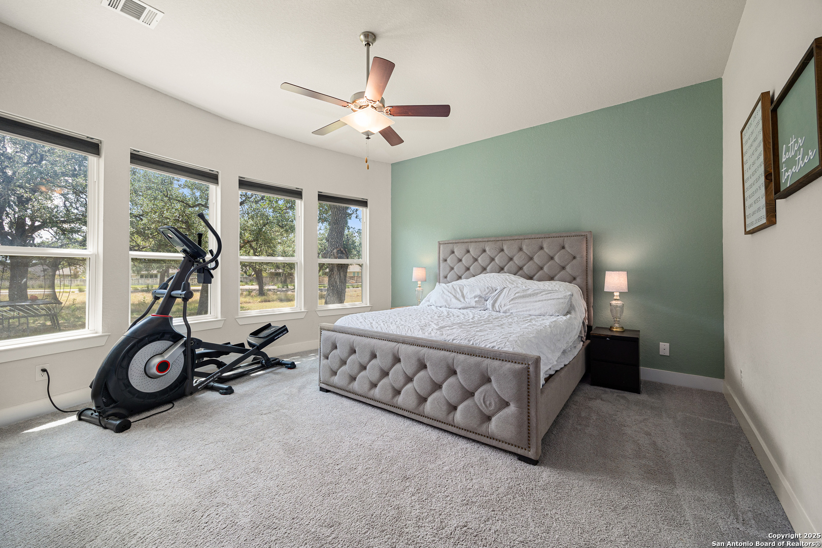 property viewer photo 16