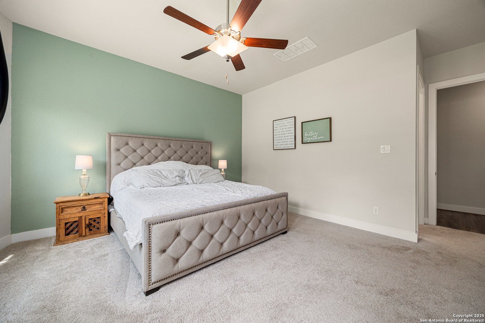property viewer photo 17