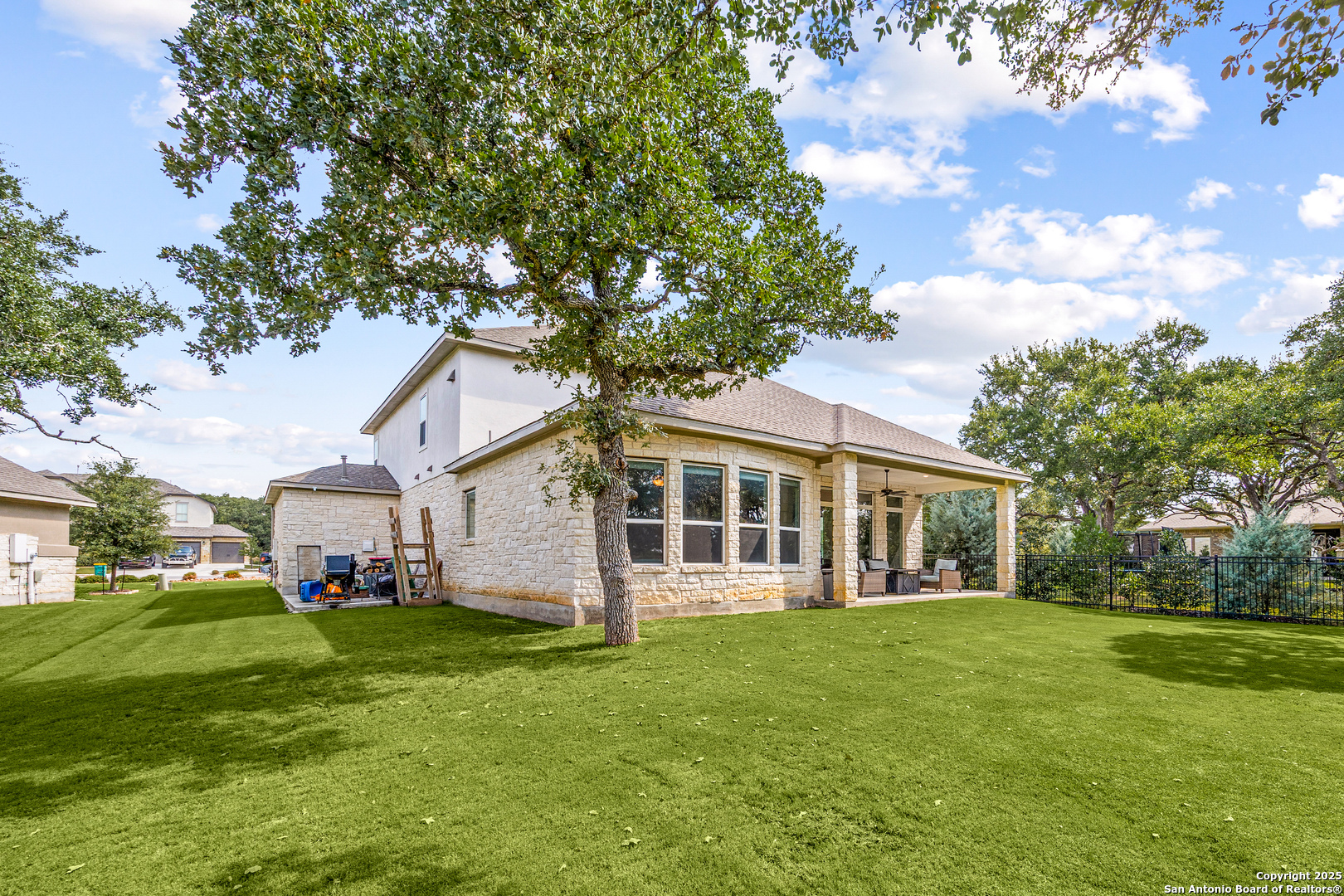 property viewer photo 32