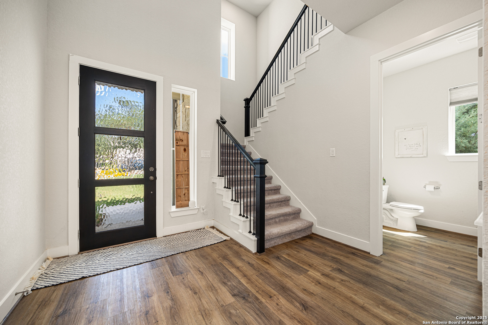 property viewer photo 4