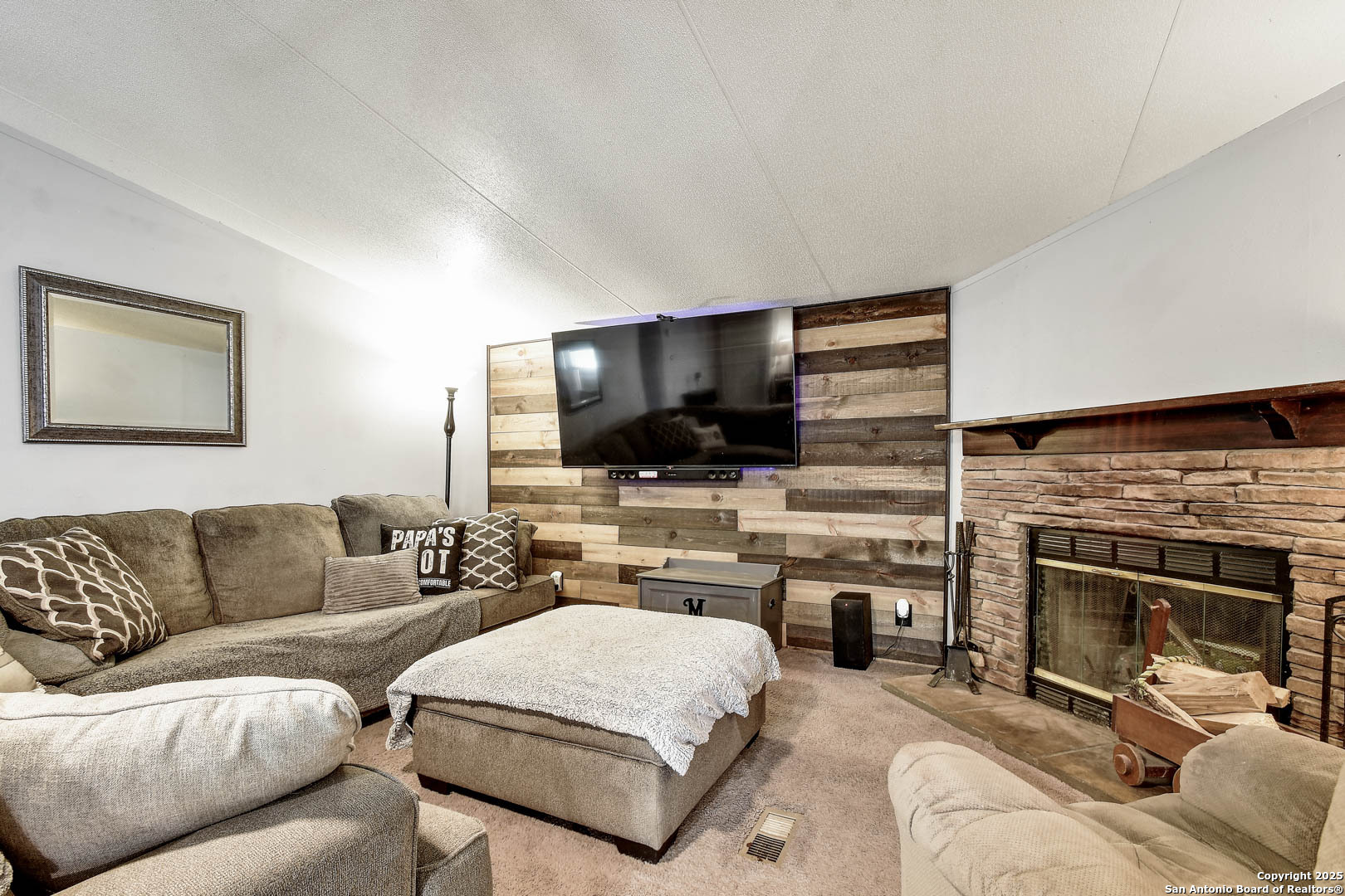 property viewer photo 11