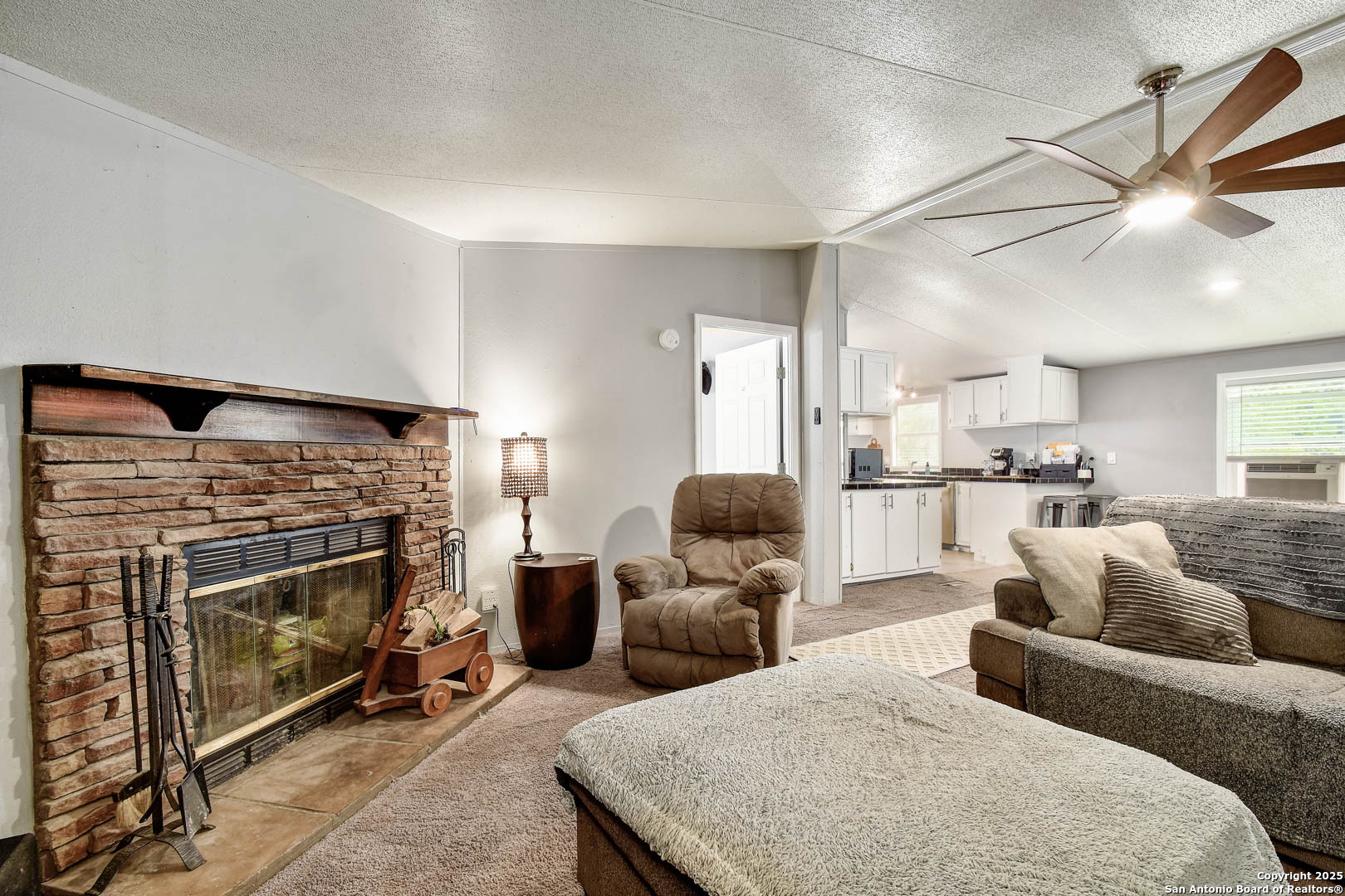 property viewer photo 12