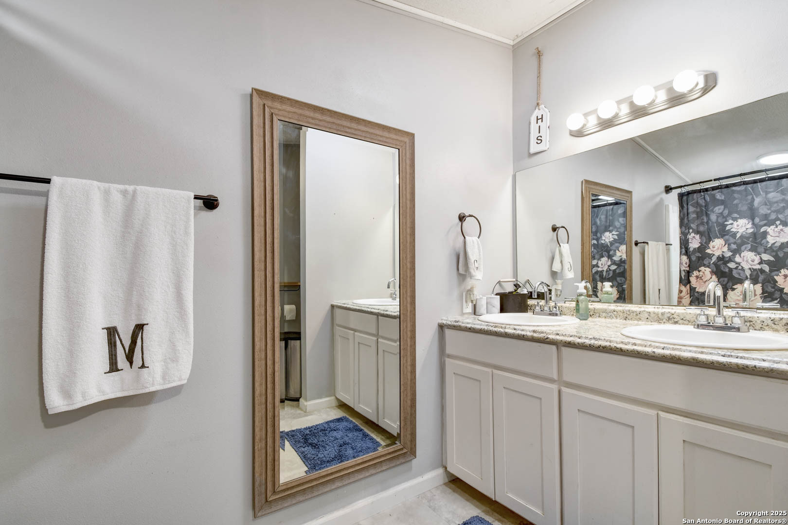 property viewer photo 23