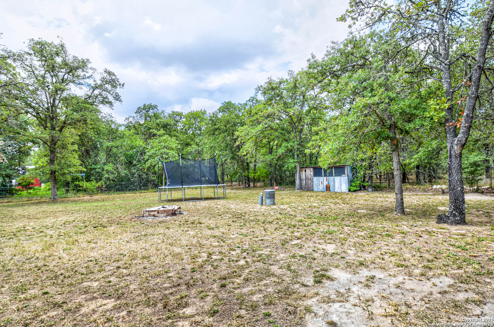 property viewer photo 4