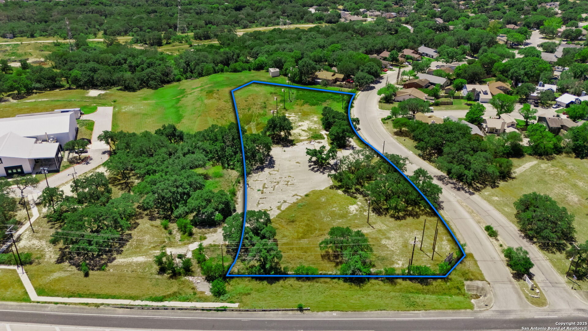 main property photo 2
