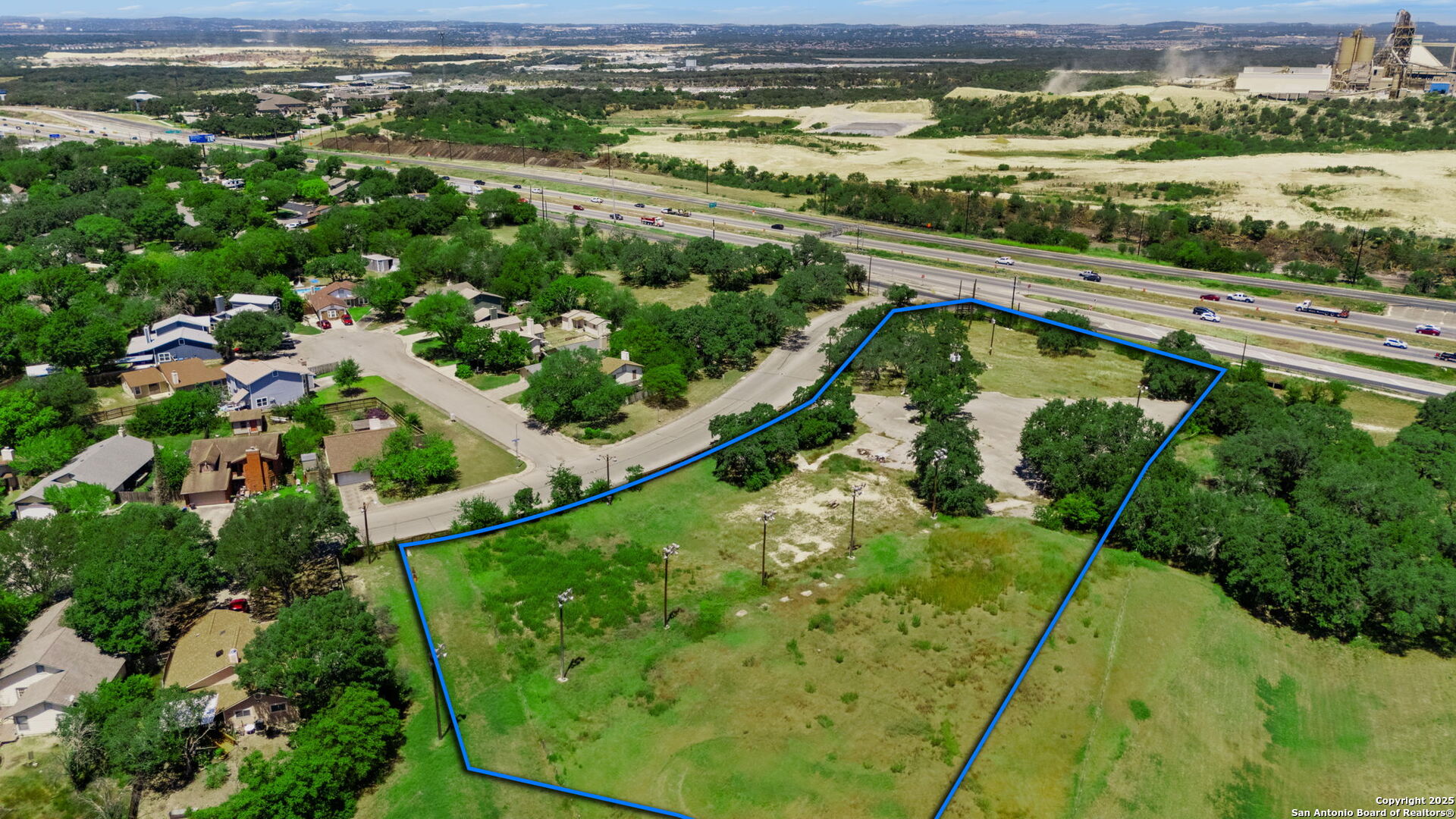 main property photo 7