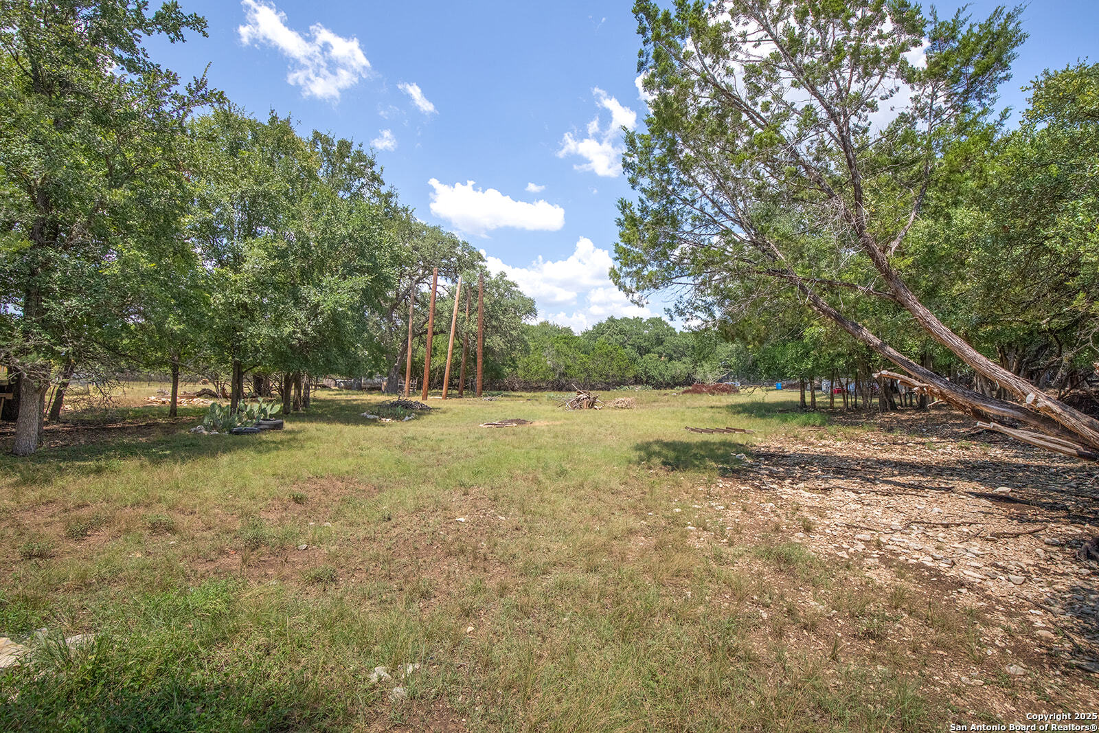 main property photo 9