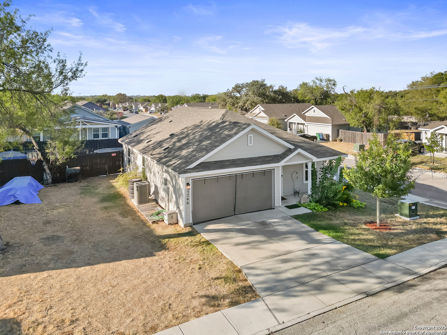 main property photo 0