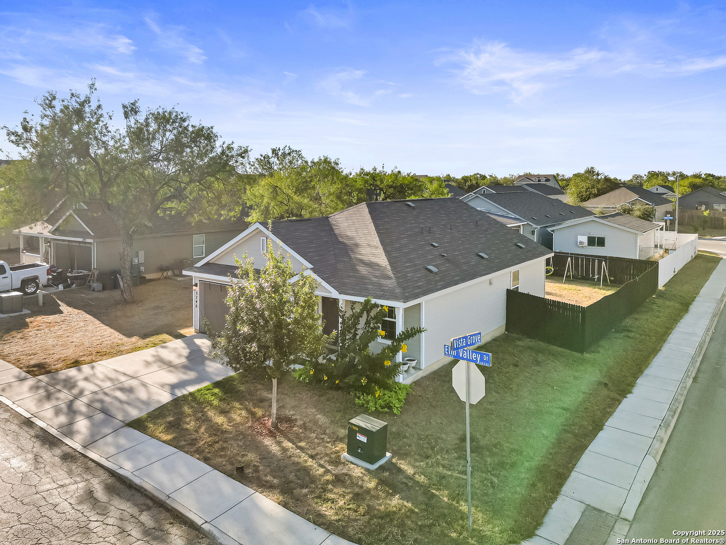property viewer photo 1