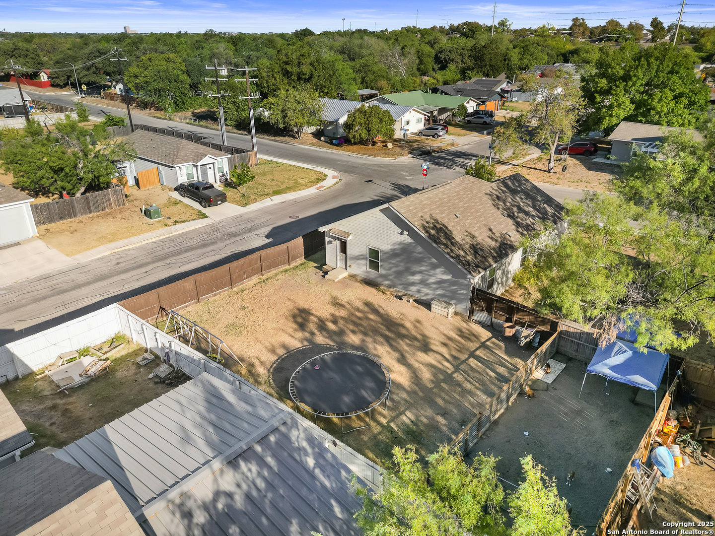 property viewer photo 26
