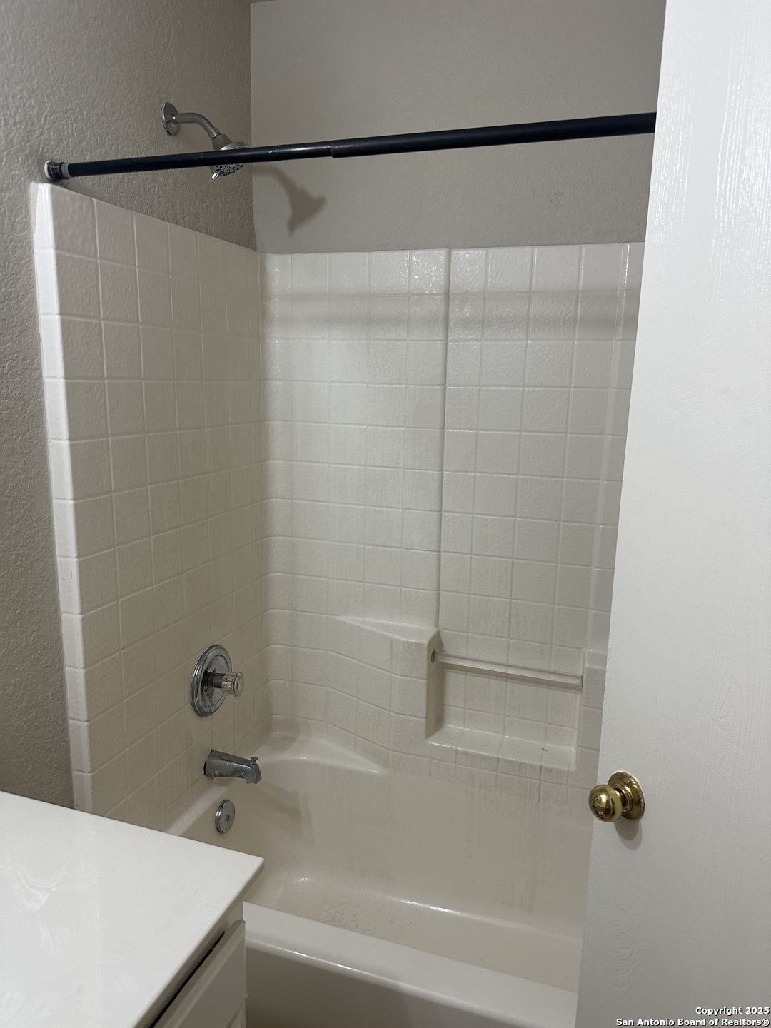 property viewer photo 8