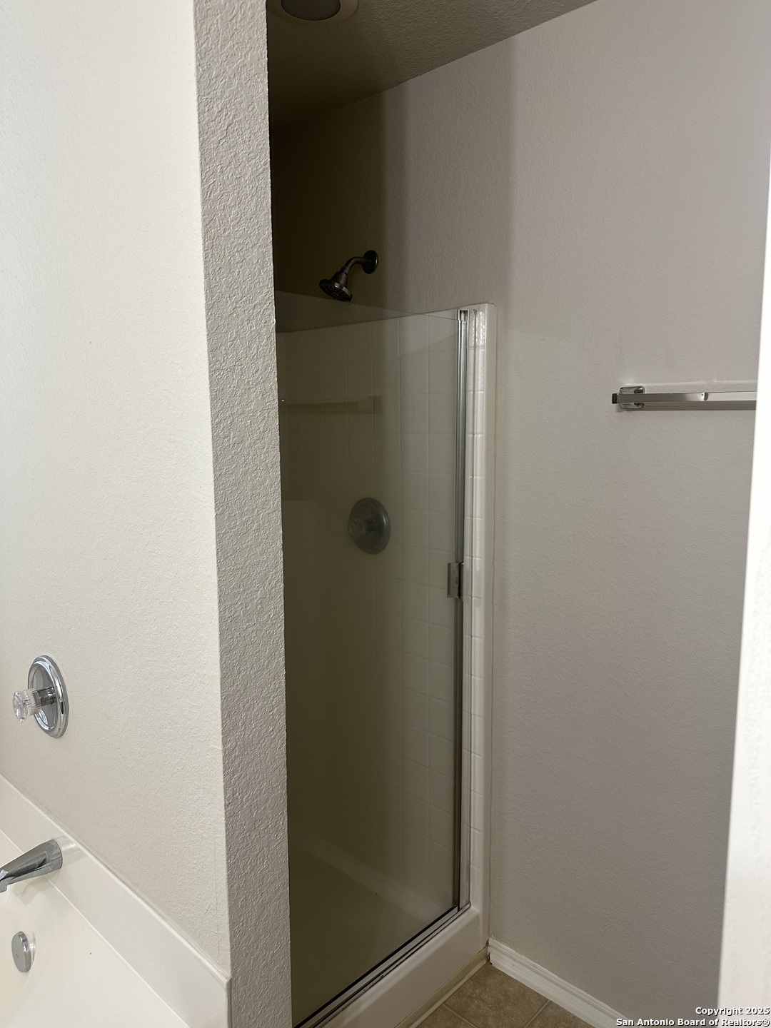 property viewer photo 9