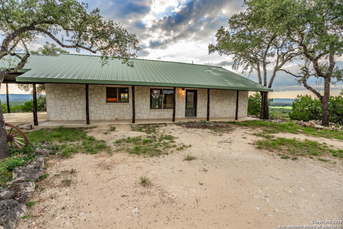 main property photo 14