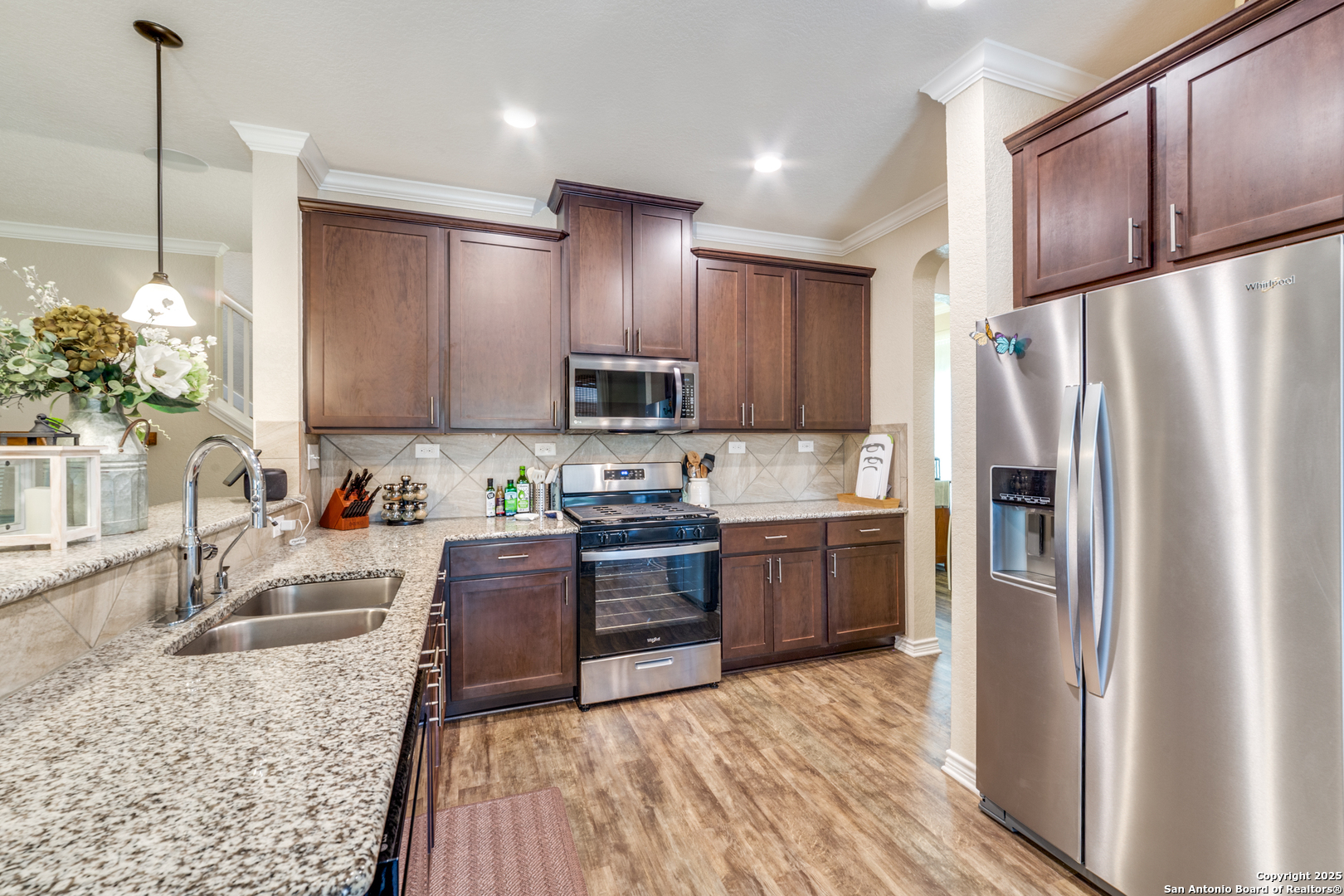 property viewer photo 10