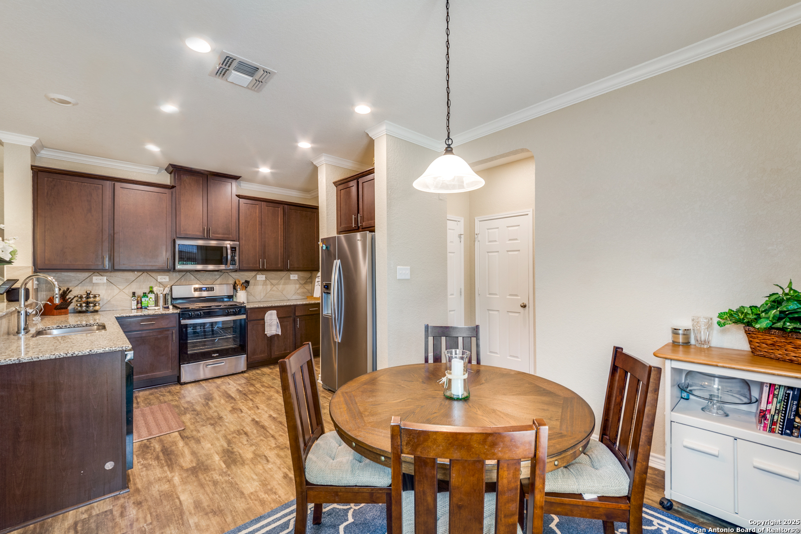 property viewer photo 13