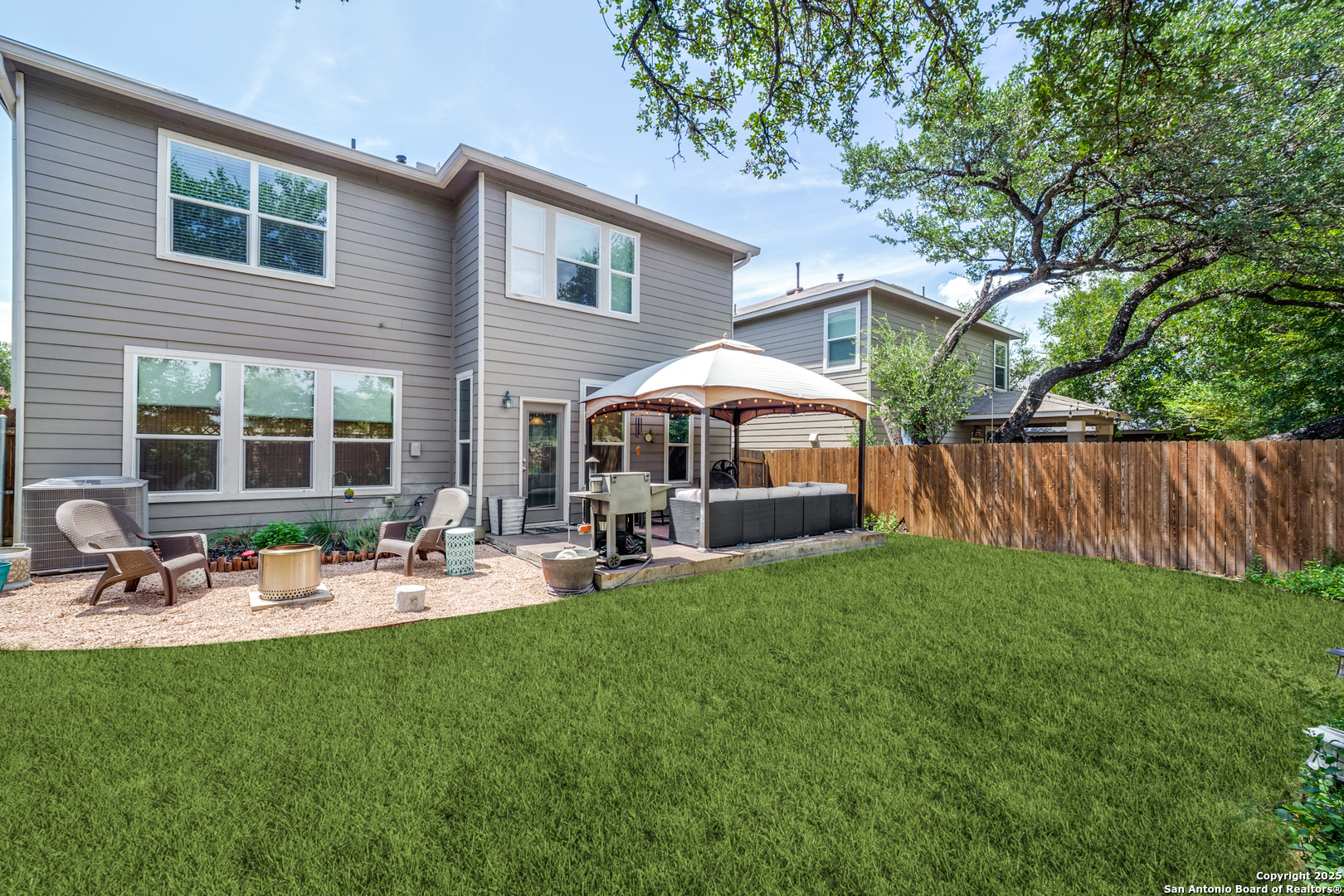 property viewer photo 25